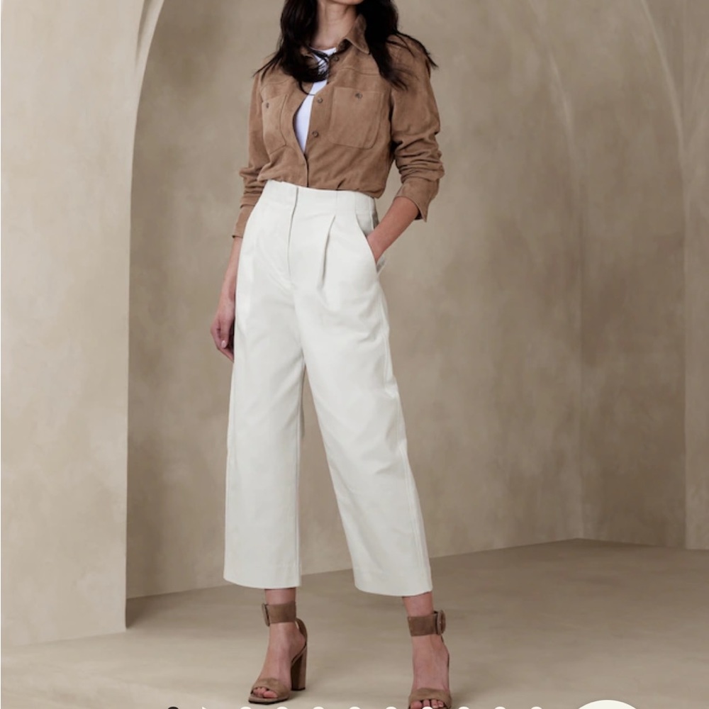 Banana Republic White Barrel Leg Chinos NWT